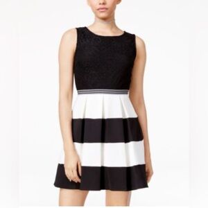 Speechless Sz XS Black & White Colorblock Fit & Flare Sleeveless Lace Mini Dress